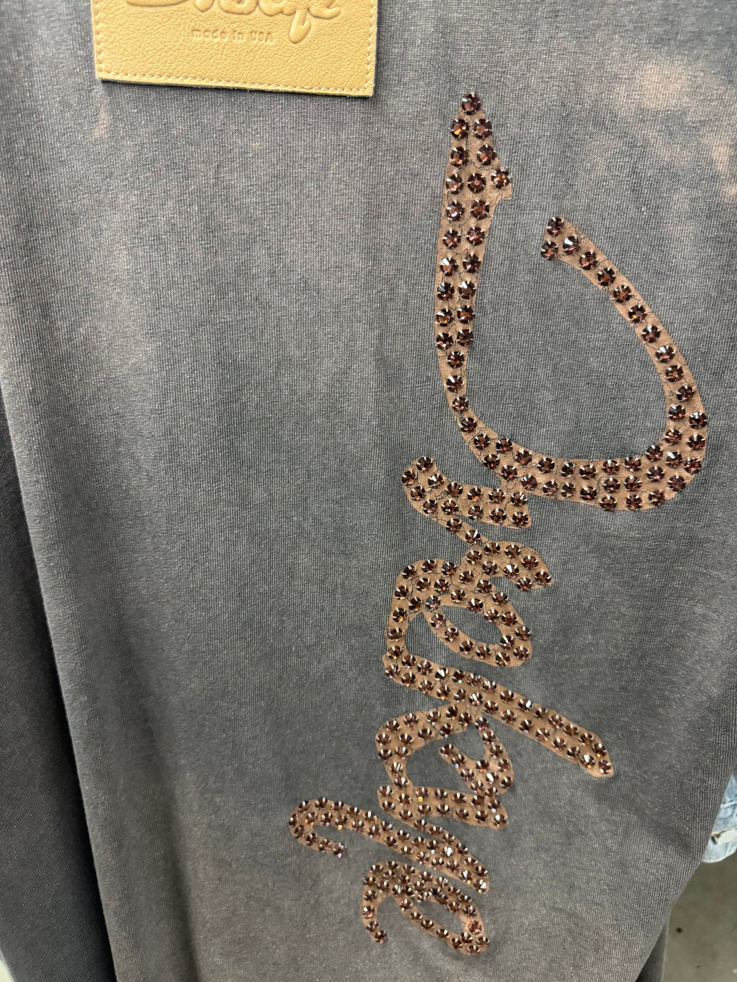 Irekye Specialty tee with Brown Tiffany