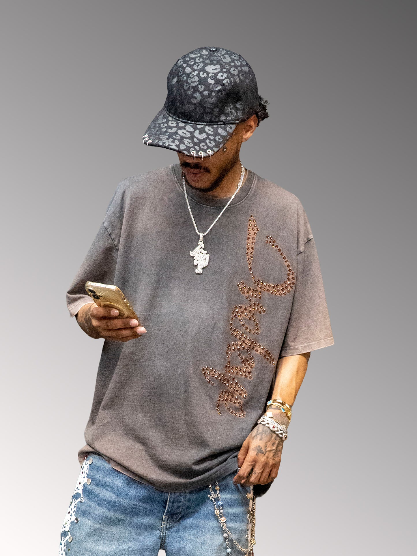 Irekye Specialty tee with Brown Tiffany